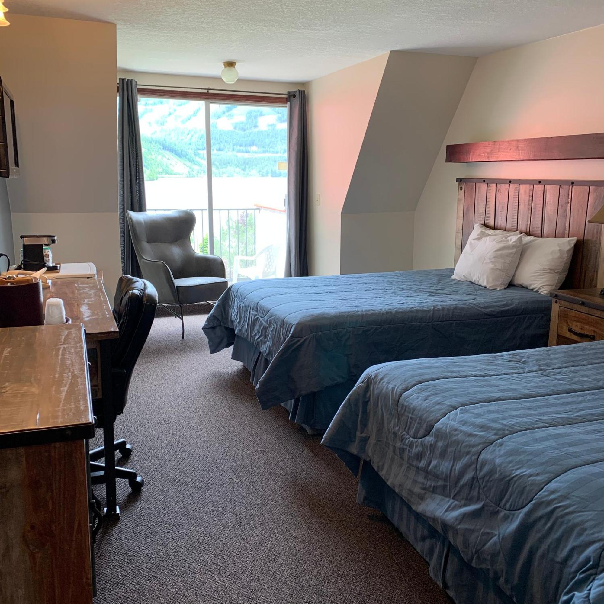 Standard Queen Room Two Queen Beds