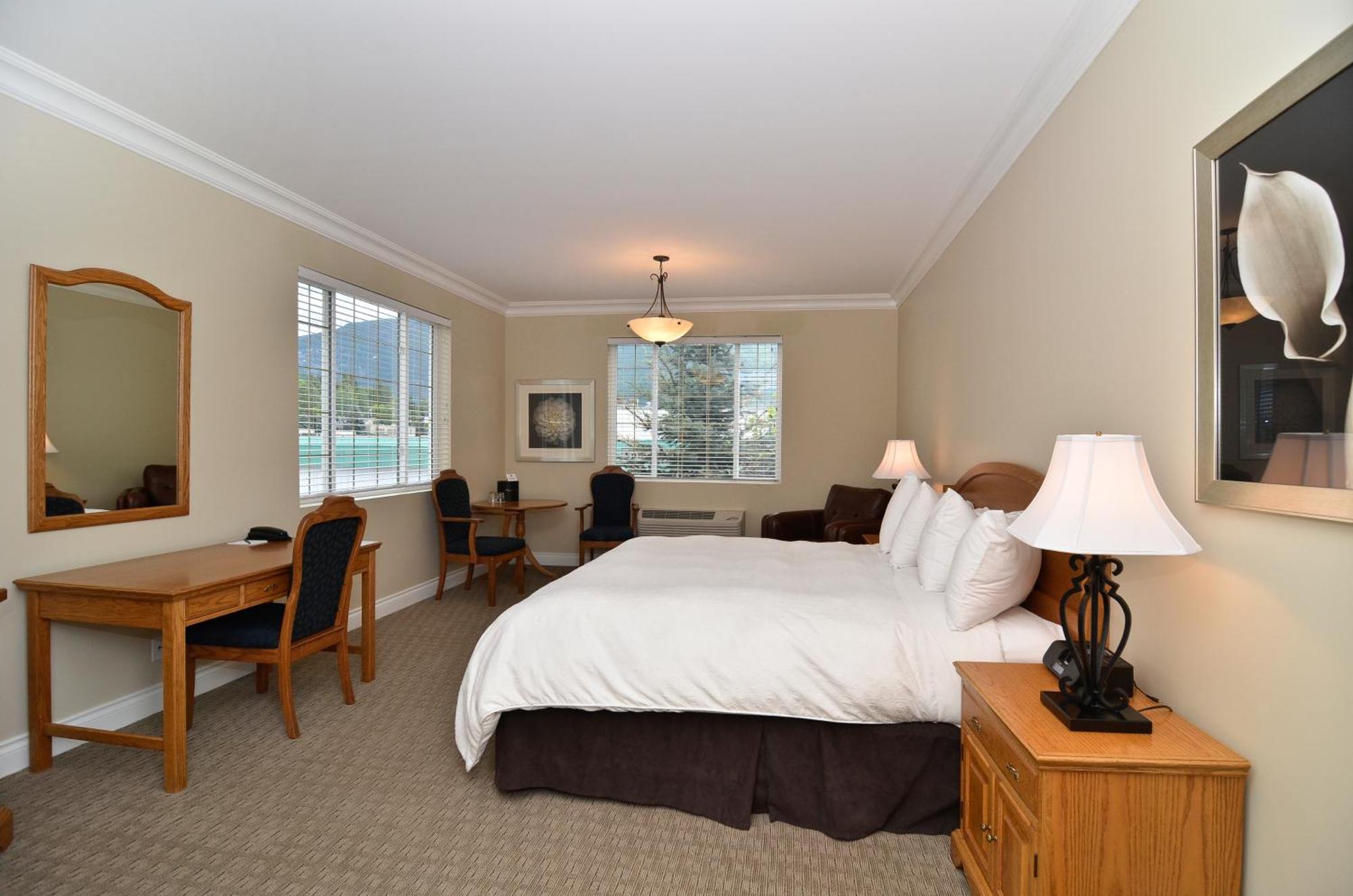 Deluxe King Room