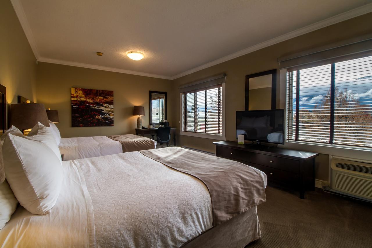 Deluxe Queen Room Two Queen Beds